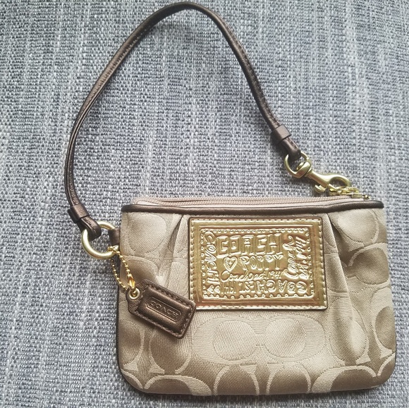 Coach Handbags - Coach Poppy Wristlet
